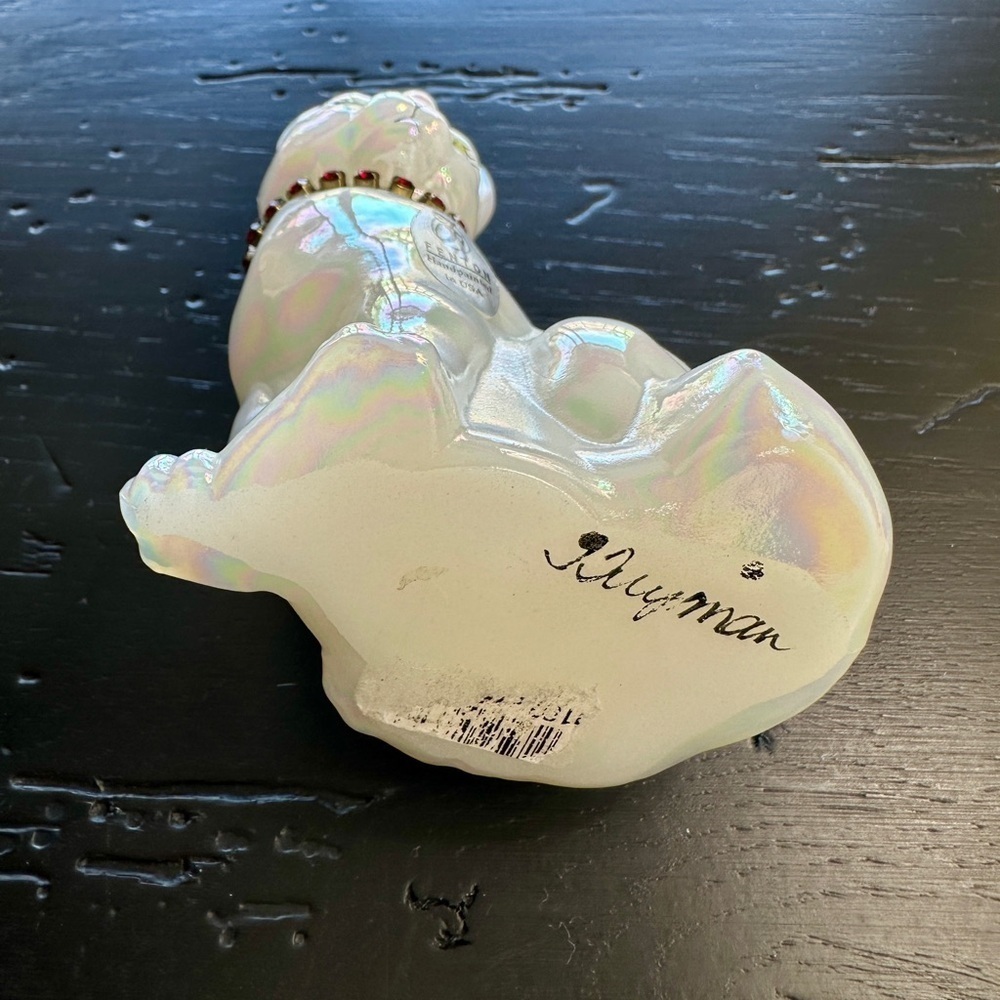 FENTON, OPALESCENT WHITE GLASS CAT FIGURINE. HAND PAINTED, GREEN EYES. - Picture 9 of 10